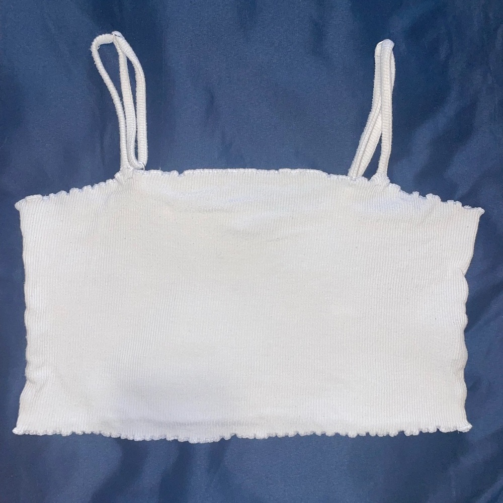 Garage White Size Small Ribbed Lettuce Chest & Hem Crop Top